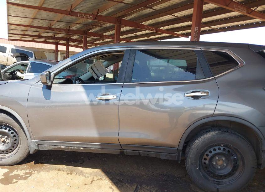 Photo 15 of 2016 Nissan Rogue S (VIN JN8AT2MTXGW005052)