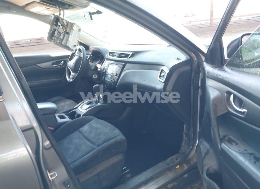 Photo 5 of 2016 Nissan Rogue S (VIN JN8AT2MTXGW005052)