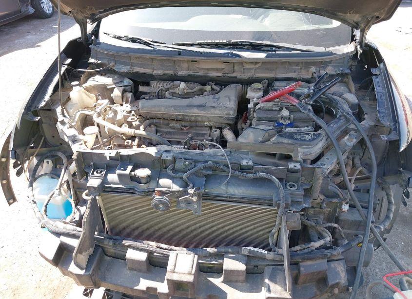 Photo 10 of 2016 Nissan Rogue S (VIN JN8AT2MTXGW012745)