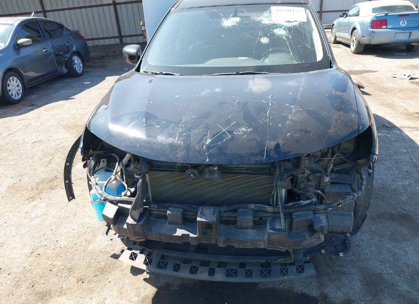 Photo 13 of 2016 Nissan Rogue S (VIN JN8AT2MTXGW012745)