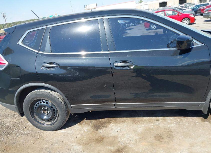 Photo 14 of 2016 Nissan Rogue S (VIN JN8AT2MTXGW012745)