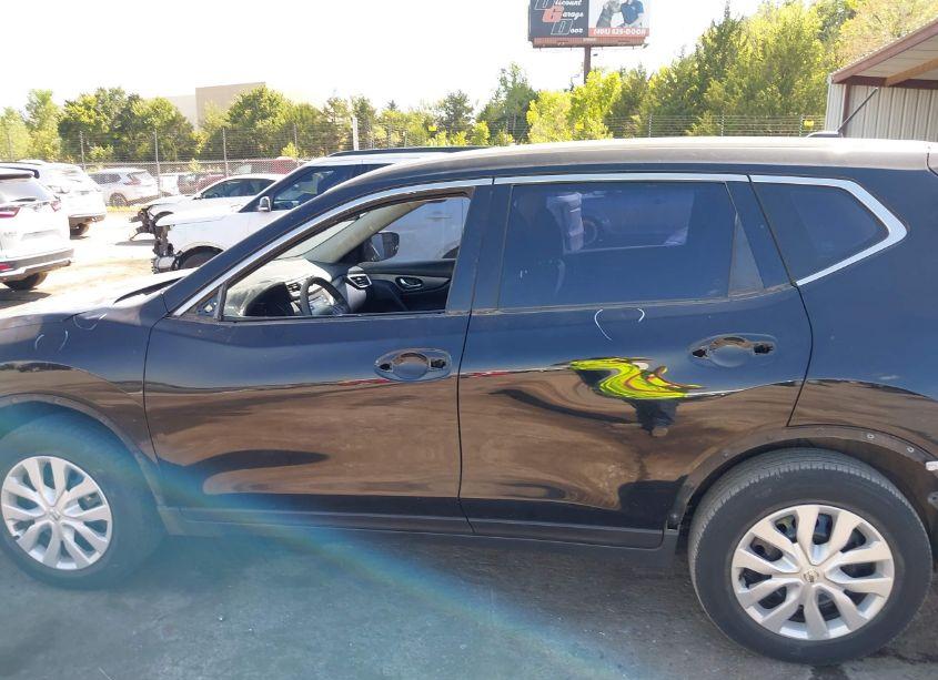 Photo 15 of 2016 Nissan Rogue S (VIN JN8AT2MTXGW012745)