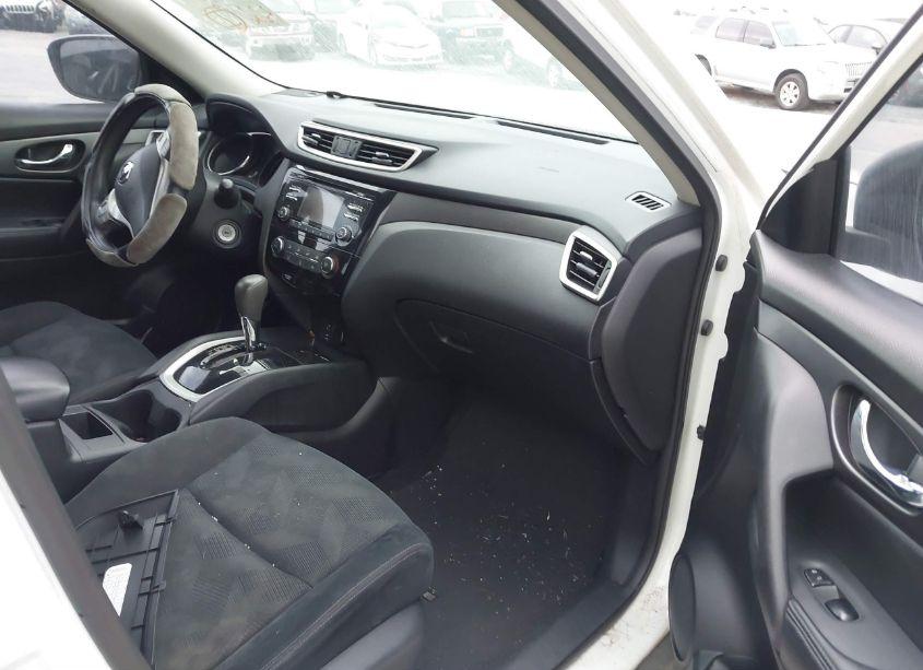 Photo 5 of 2016 Nissan Rogue S (VIN JN8AT2MTXGW021803)