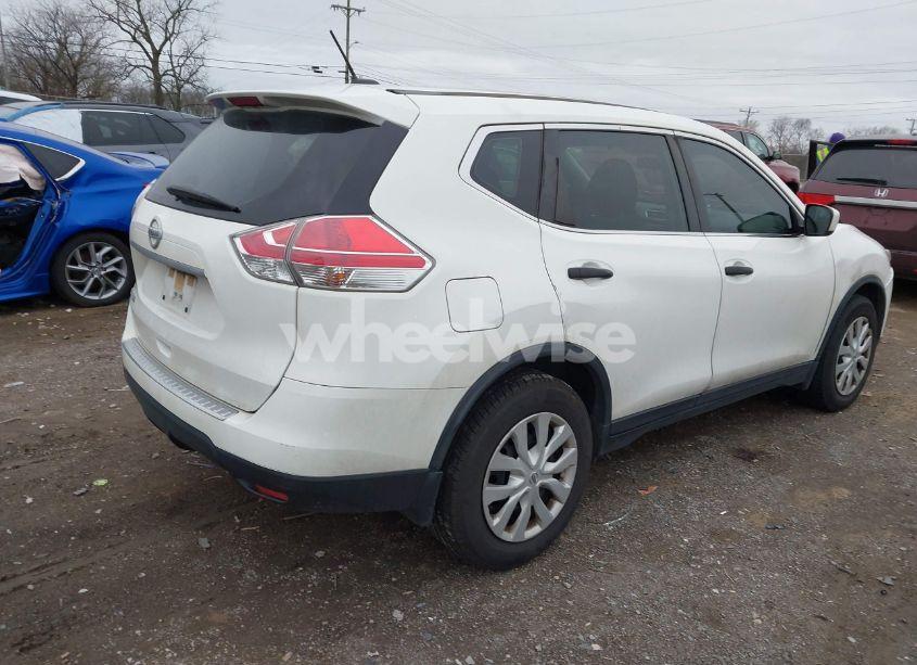 Photo 4 of 2016 Nissan Rogue S (VIN JN8AT2MTXGW022613)