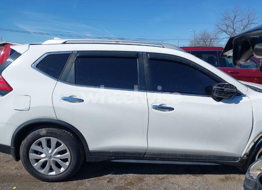Photo 13 of 2017 Nissan Rogue S (VIN JN8AT2MTXHW134877)