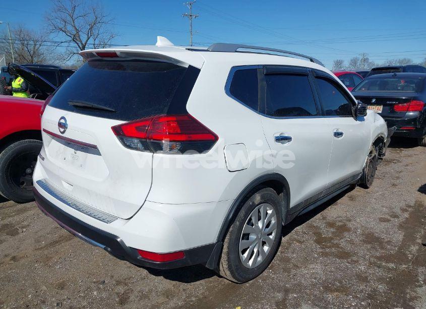 Photo 4 of 2017 Nissan Rogue S (VIN JN8AT2MTXHW134877)