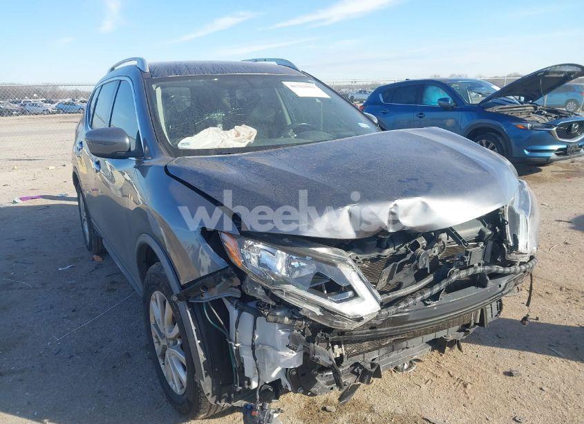 2017 Nissan Rogue SV (VIN JN8AT2MTXHW399637) main photo