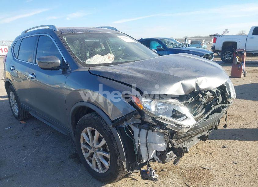 Photo 6 of 2017 Nissan Rogue SV (VIN JN8AT2MTXHW399637)