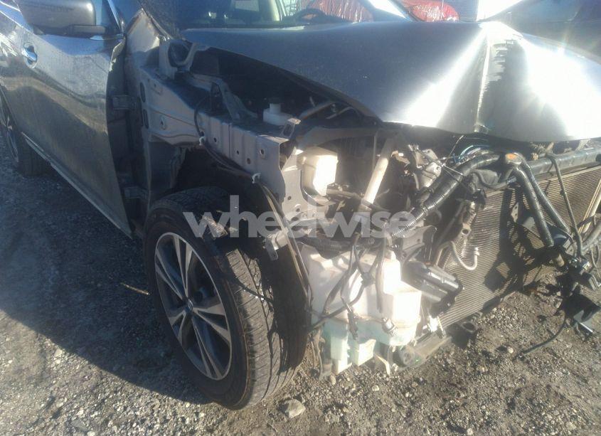 Photo 18 of 2018 Nissan Rogue SL (VIN JN8AT2MTXJW463956)