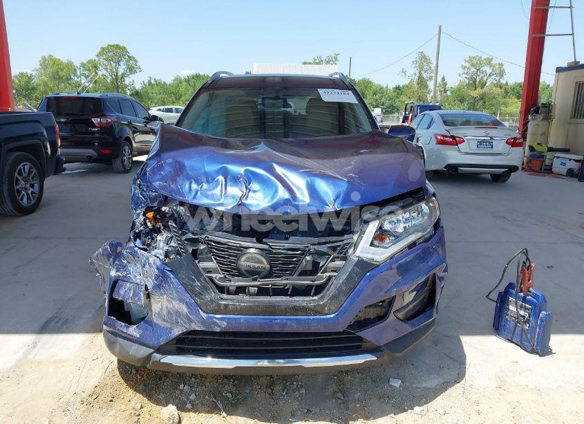 Photo 12 of 2018 Nissan Rogue SV (VIN JN8AT2MTXJW489036)