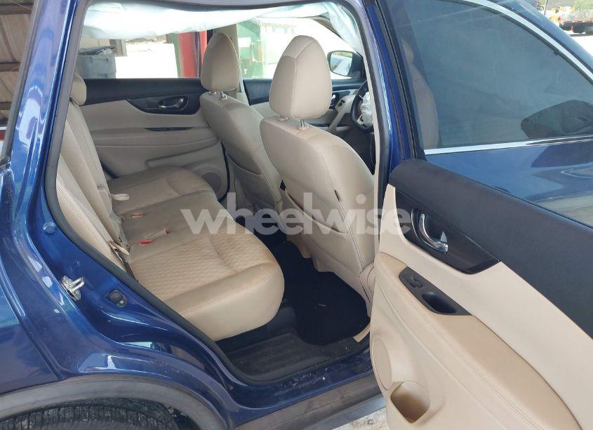 Photo 8 of 2018 Nissan Rogue SV (VIN JN8AT2MTXJW489036)