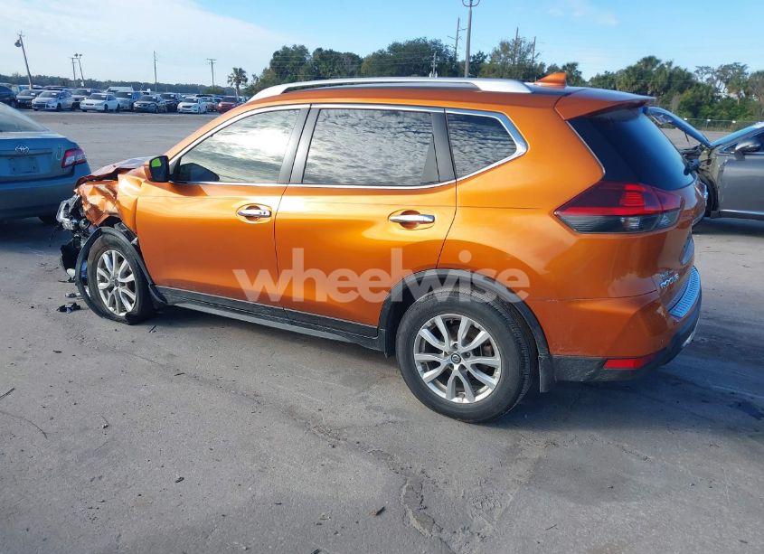 Photo 3 of 2019 Nissan Rogue SV (VIN JN8AT2MTXKW251074)