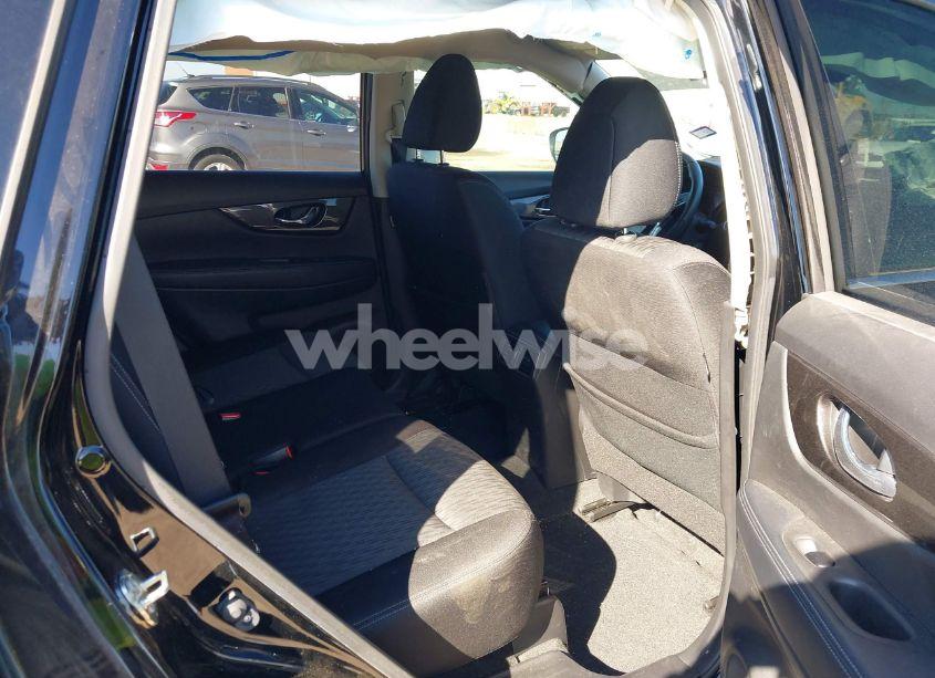 Photo 8 of 2019 Nissan Rogue SV (VIN JN8AT2MTXKW255772)