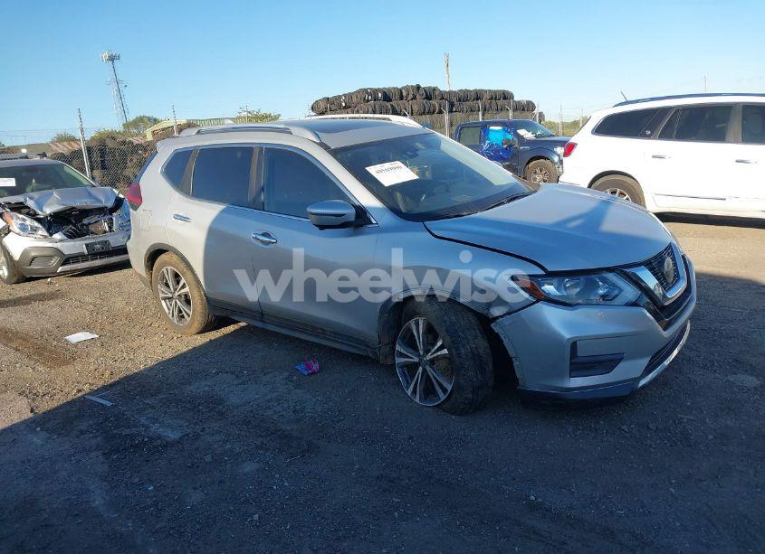 2019 Nissan Rogue SV (VIN JN8AT2MTXKW259000) main photo
