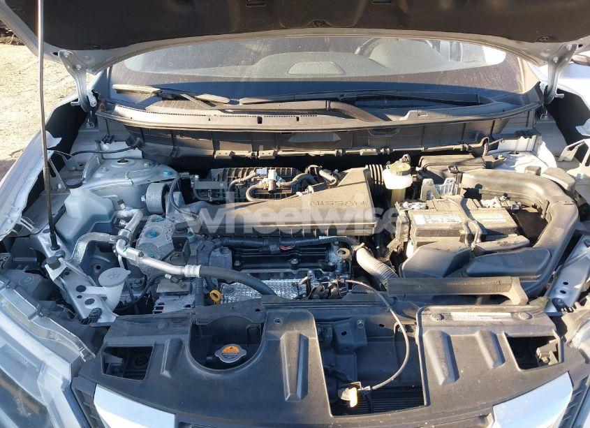 Photo 10 of 2019 Nissan Rogue SV (VIN JN8AT2MTXKW259000)