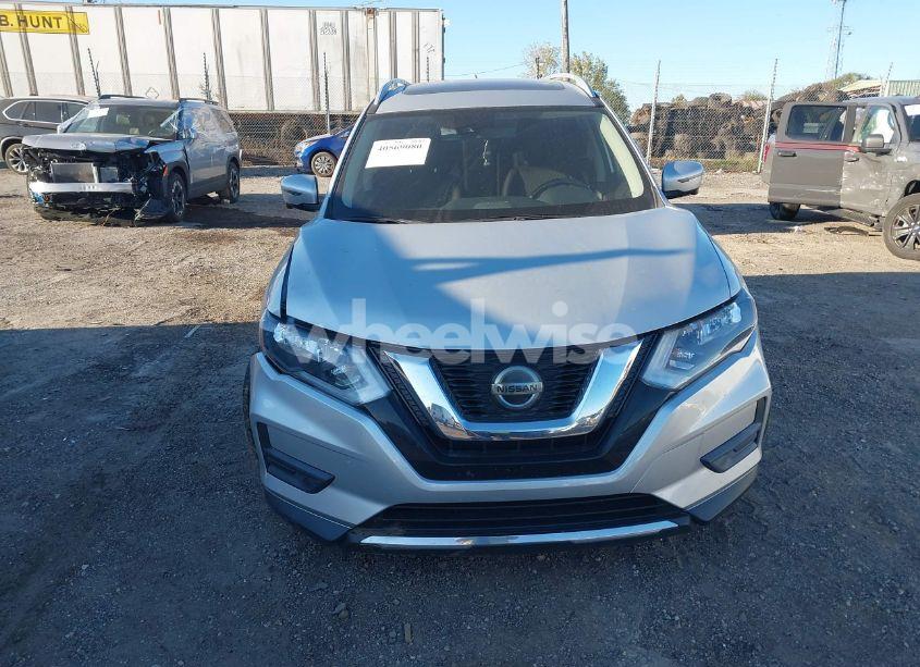 Photo 12 of 2019 Nissan Rogue SV (VIN JN8AT2MTXKW259000)
