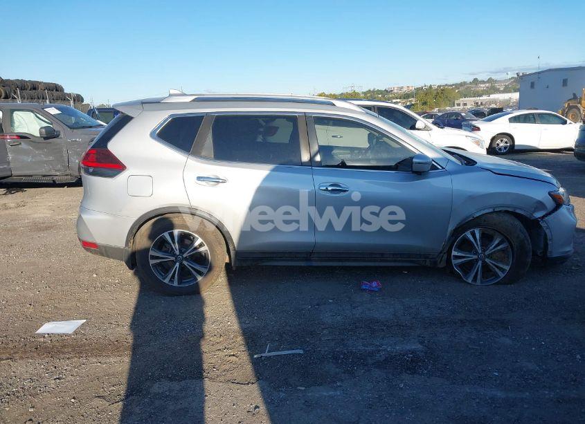 Photo 13 of 2019 Nissan Rogue SV (VIN JN8AT2MTXKW259000)