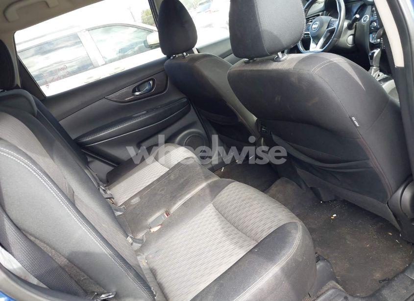 Photo 8 of 2019 Nissan Rogue SV (VIN JN8AT2MTXKW259871)