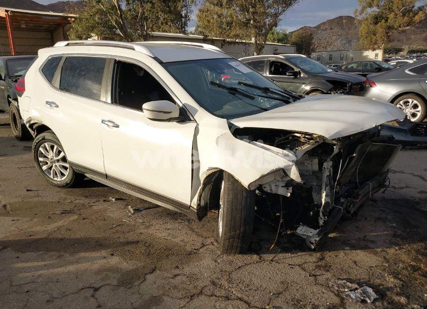 2019 Nissan Rogue SV (VIN JN8AT2MTXKW260941) main photo