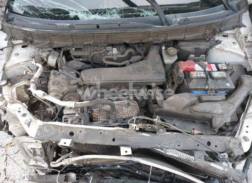 Photo 10 of 2019 Nissan Rogue SV (VIN JN8AT2MTXKW260941)