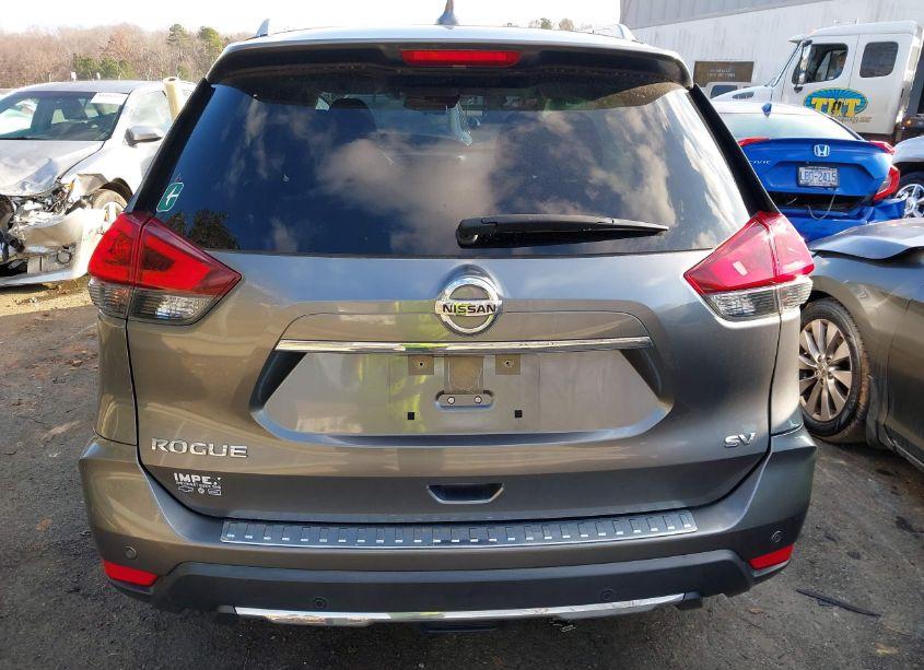 Photo 16 of 2019 Nissan Rogue SV (VIN JN8AT2MTXKW262219)