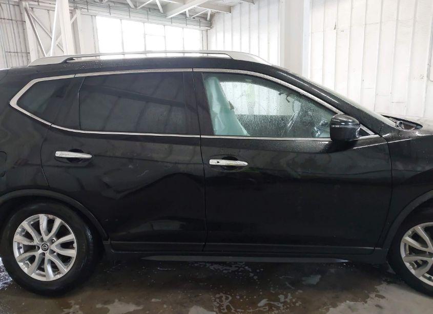 Photo 13 of 2020 Nissan Rogue SV FWD (VIN JN8AT2MTXLW002999)