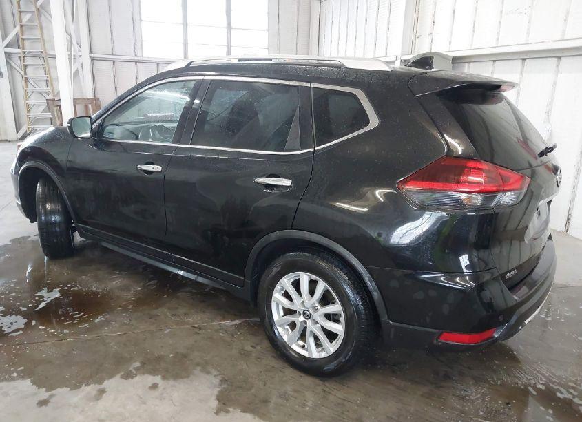 Photo 3 of 2020 Nissan Rogue SV FWD (VIN JN8AT2MTXLW002999)