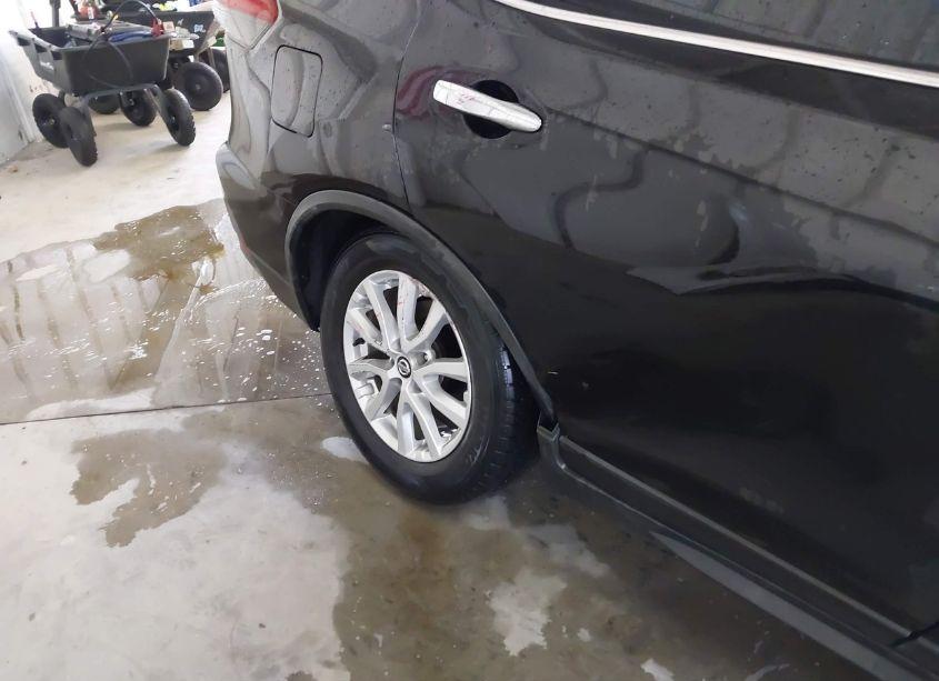 Photo 6 of 2020 Nissan Rogue SV FWD (VIN JN8AT2MTXLW002999)