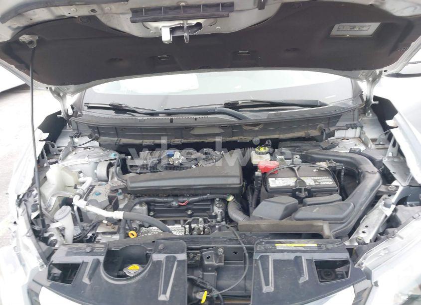 Photo 10 of 2020 Nissan Rogue S FWD (VIN JN8AT2MTXLW006003)