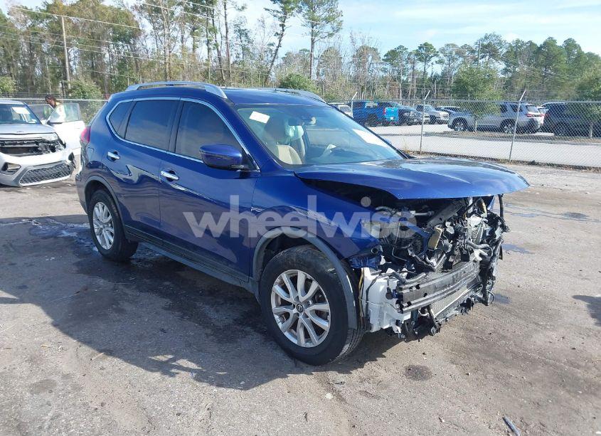 2020 Nissan Rogue SV FWD (VIN JN8AT2MTXLW010035) main photo