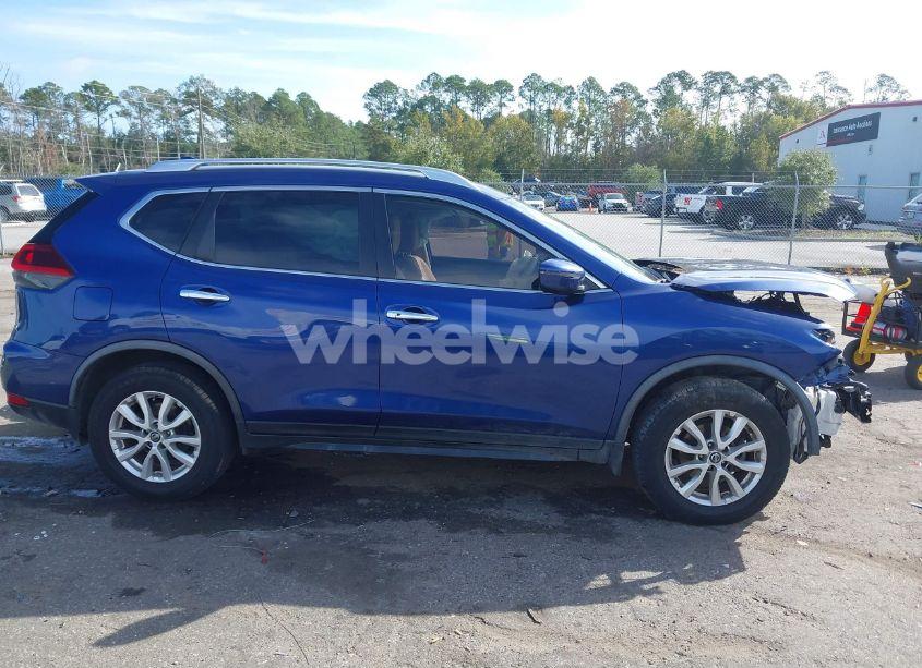 Photo 13 of 2020 Nissan Rogue SV FWD (VIN JN8AT2MTXLW010035)