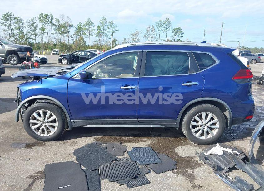 Photo 14 of 2020 Nissan Rogue SV FWD (VIN JN8AT2MTXLW010035)