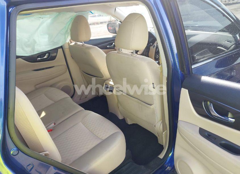 Photo 8 of 2020 Nissan Rogue SV FWD (VIN JN8AT2MTXLW010035)