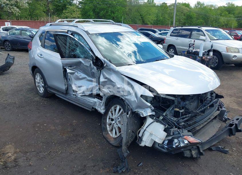 Photo 17 of 2020 Nissan Rogue SV FWD (VIN JN8AT2MTXLW010147)