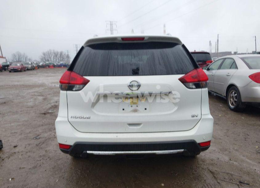 Photo 16 of 2020 Nissan Rogue SV FWD (VIN JN8AT2MTXLW011301)