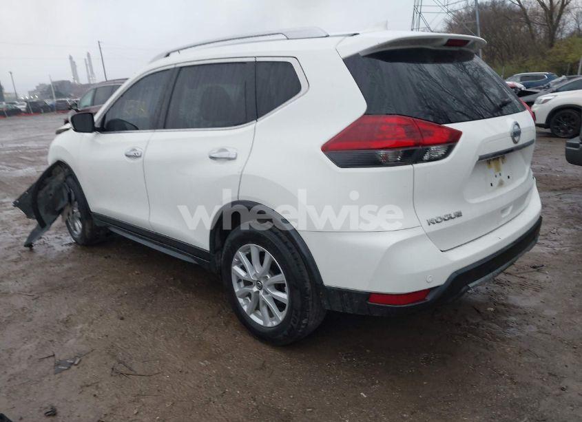 Photo 3 of 2020 Nissan Rogue SV FWD (VIN JN8AT2MTXLW011301)