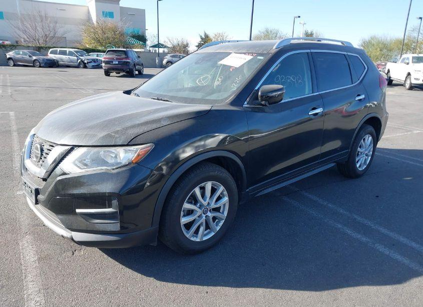 Photo 2 of 2020 Nissan Rogue SV FWD (VIN JN8AT2MTXLW014327)