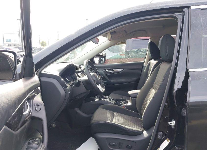 Photo 5 of 2020 Nissan Rogue SV FWD (VIN JN8AT2MTXLW014327)