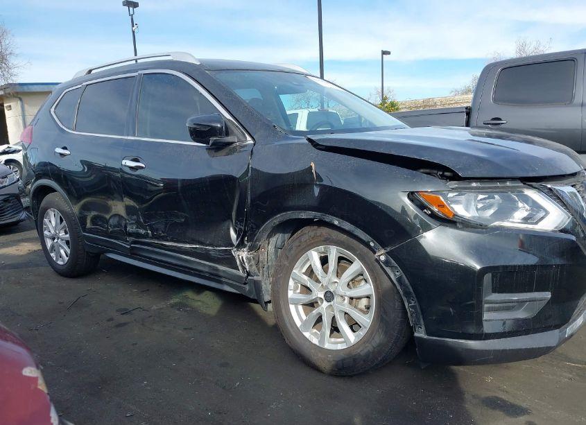 Photo 6 of 2020 Nissan Rogue SV FWD (VIN JN8AT2MTXLW014327)