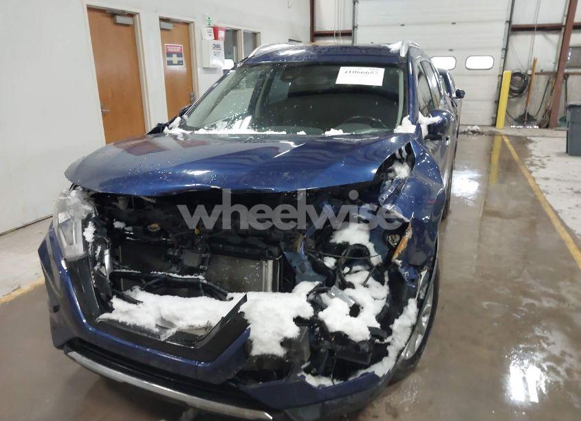 Photo 12 of 2020 Nissan Rogue SV FWD (VIN JN8AT2MTXLW038868)