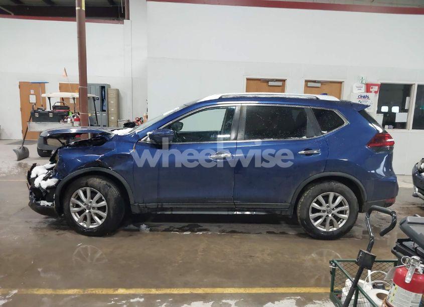 Photo 14 of 2020 Nissan Rogue SV FWD (VIN JN8AT2MTXLW038868)