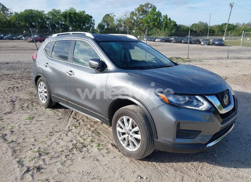 2020 Nissan Rogue SV FWD (VIN JN8AT2MTXLW039566) main photo