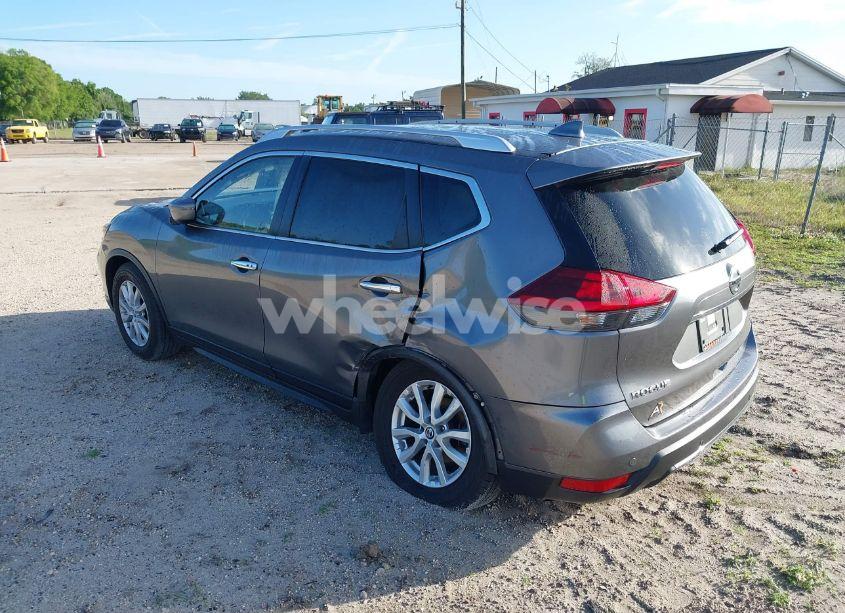 Photo 3 of 2020 Nissan Rogue SV FWD (VIN JN8AT2MTXLW039566)