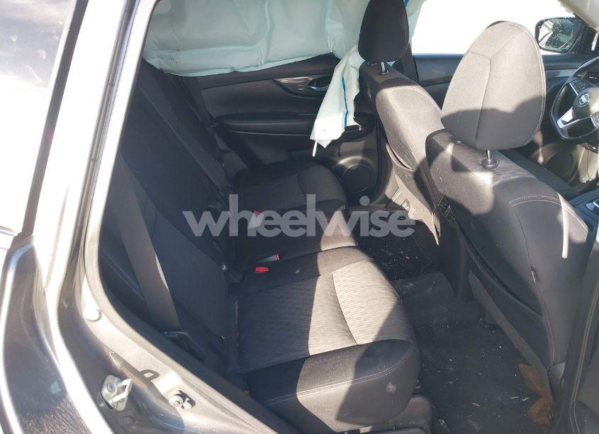 Photo 8 of 2020 Nissan Rogue SV FWD (VIN JN8AT2MTXLW039566)