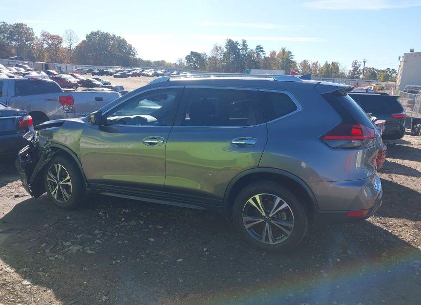 Photo 14 of 2020 Nissan Rogue SV FWD (VIN JN8AT2MTXLW041608)