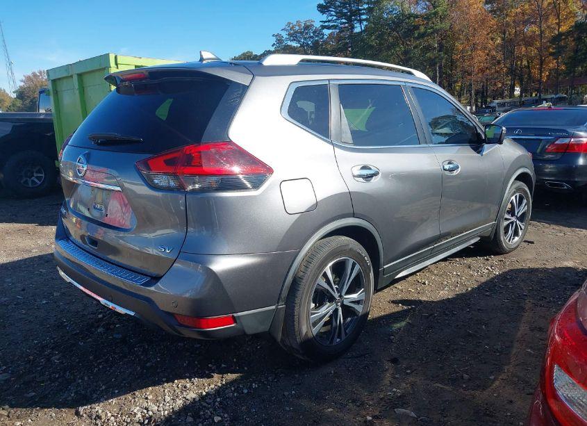 Photo 4 of 2020 Nissan Rogue SV FWD (VIN JN8AT2MTXLW041608)