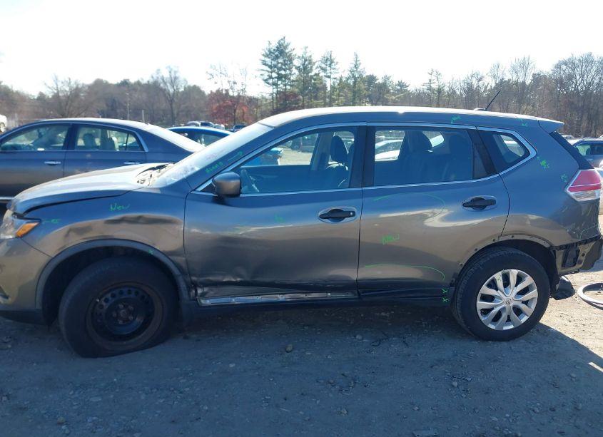 Photo 15 of 2016 Nissan Rogue S (VIN JN8AT2MV0GW141577)