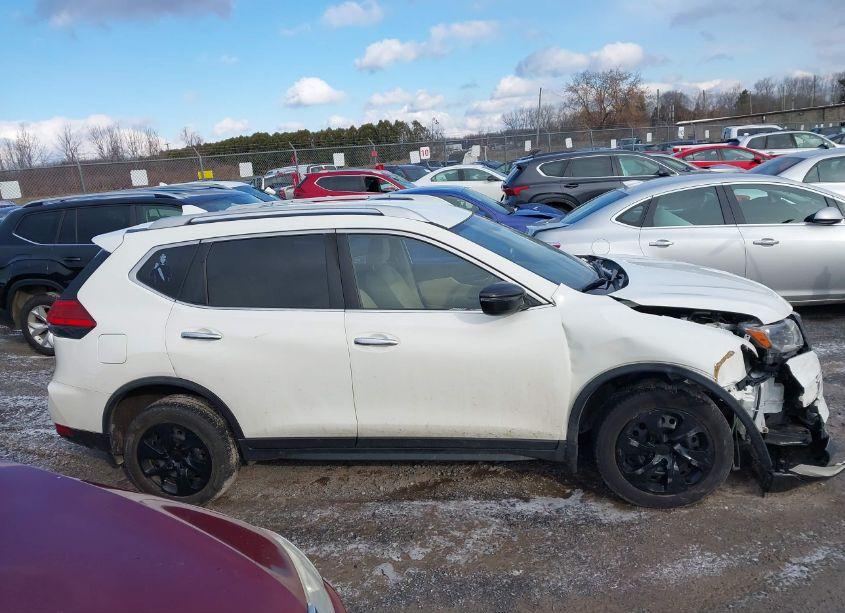 Photo 14 of 2017 Nissan Rogue S (VIN JN8AT2MV0HW000462)