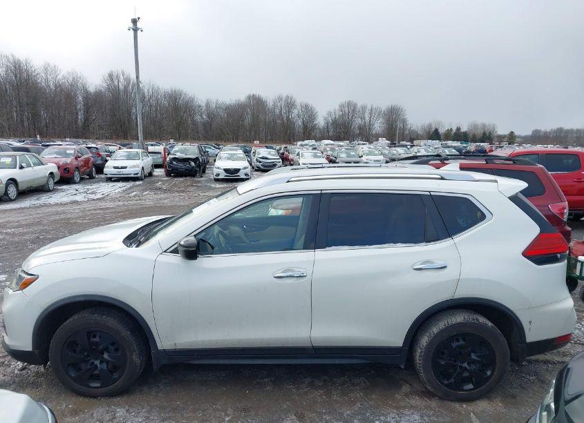 Photo 15 of 2017 Nissan Rogue S (VIN JN8AT2MV0HW000462)