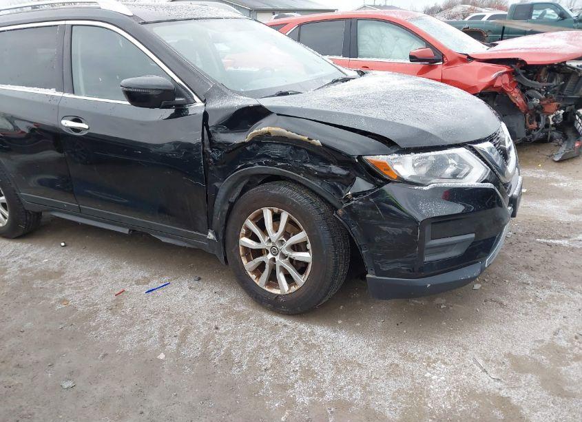 Photo 6 of 2017 Nissan Rogue SV (VIN JN8AT2MV0HW004298)